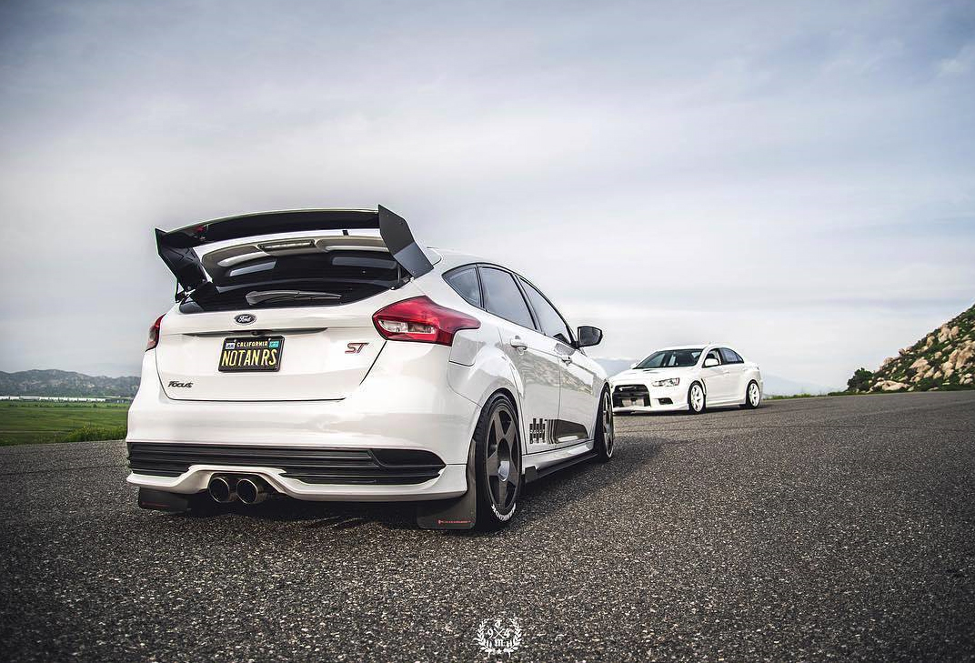 *Race Rear Wing Spoiler for 201517 Ford Focus ST/RS [MK 3 ST250] by